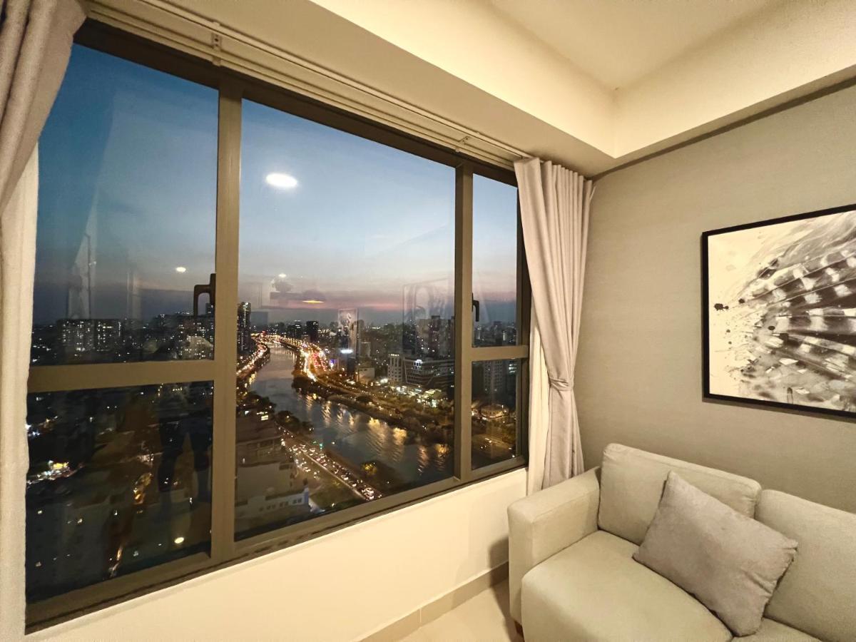 Spacious Saigon - Infinity Pool In Rivergate Апартаменты