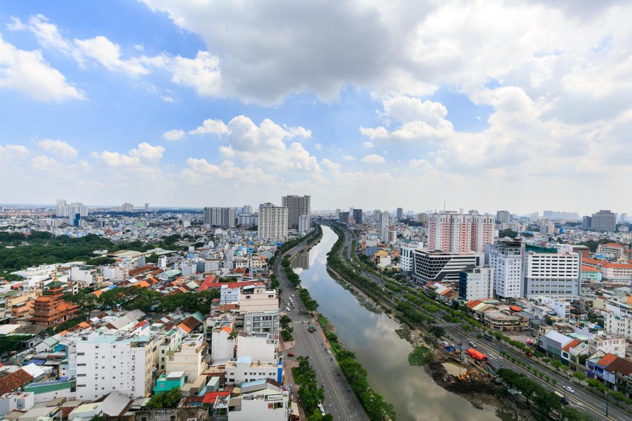 Spacious Saigon - Infinity Pool In Rivergate Апартаменты Хошимин
