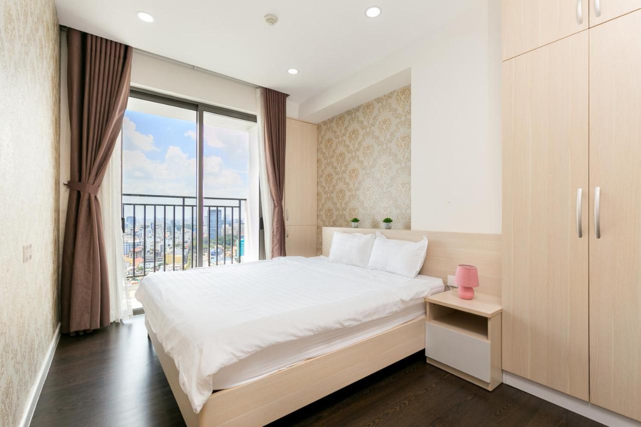 Апартаменты Spacious Saigon - Infinity Pool In Rivergate