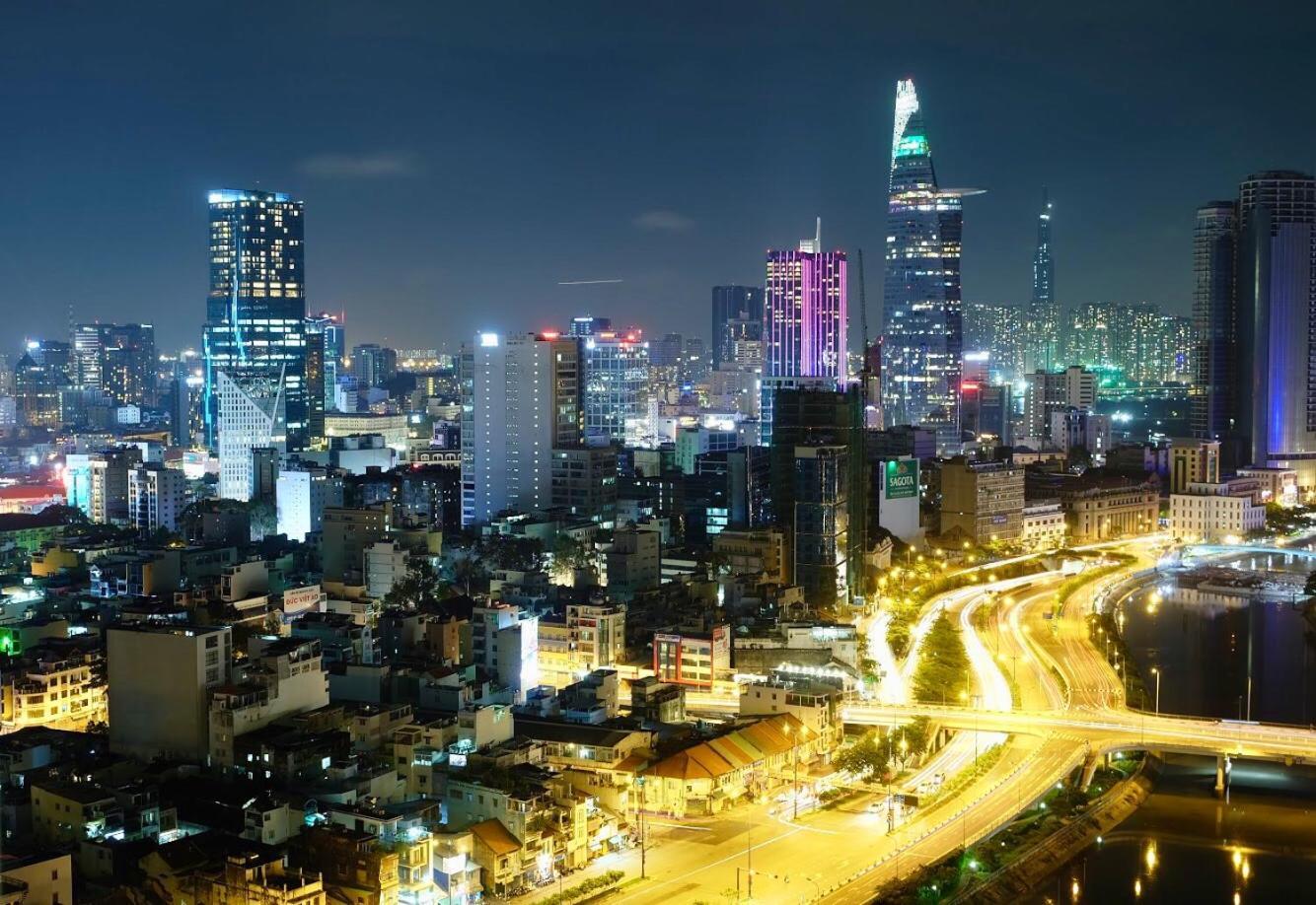 Spacious Saigon - Infinity Pool In Rivergate Апартаменты